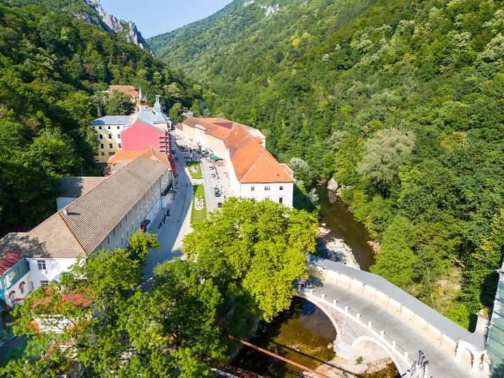 Casa Anne Hotel Băile Herculane Exterior photo